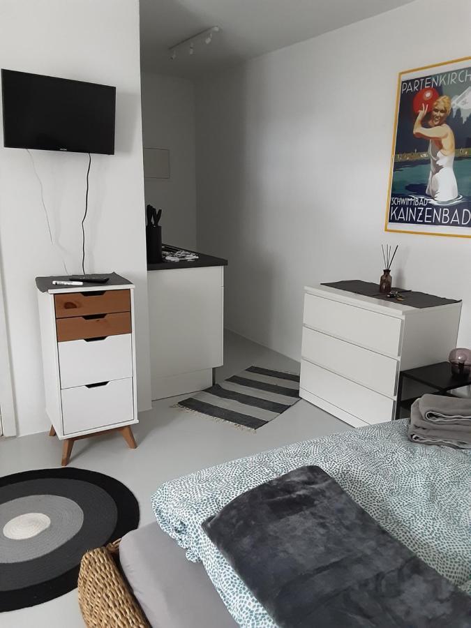 Appartement Im Hasental ガルミッシュ・パルテンキルヒェン エクステリア 写真